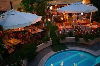 Argo Pool & Bar 公寓式酒店 贝尼蔡斯