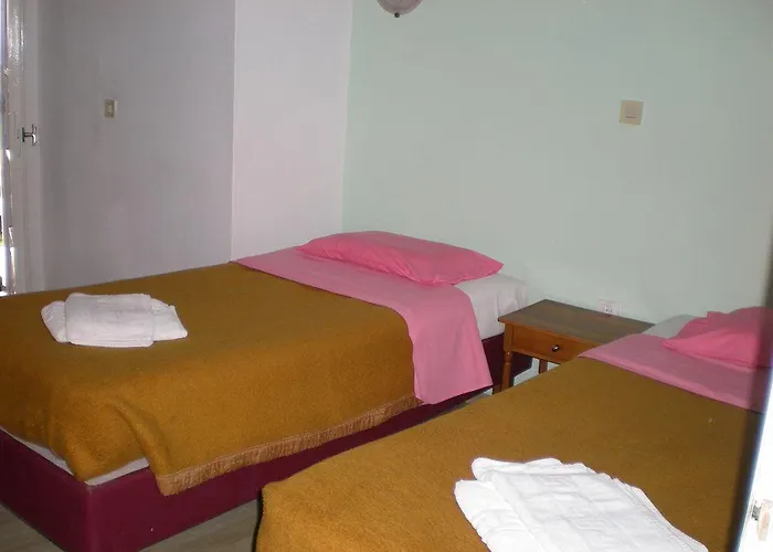 Argo Pool & Bar Ξενοδοχείο με διαμερίσματα 4*