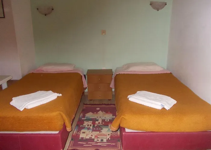 Ξενοδοχείο με διαμερίσματα Argo Pool & Bar Μπενίτσες