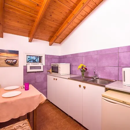 Argo Pool & Bar Benitses (Corfu)