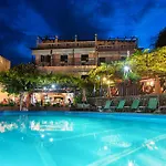 Argo Pool & Bar