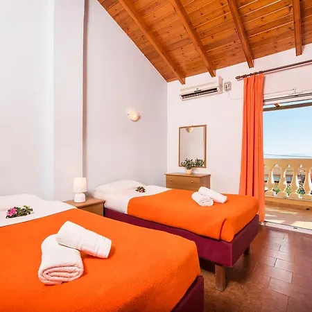 Argo Pool & Bar 4*